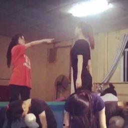 成人获奖现代舞蹈视频